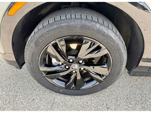 Used 2024 Buick Encore GX Sport Touring image 9