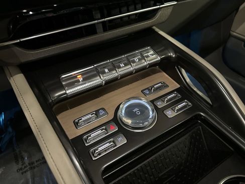 Used 2024 Lincoln Nautilus Reserve w/ Equipment Group 202A image 22