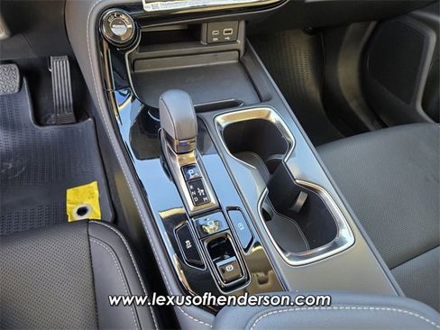 Certified 2025 Lexus NX 250 FWD image 27