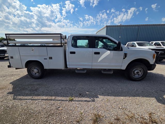 Used 2017 Ford F350 XL AWD/4WD image 2