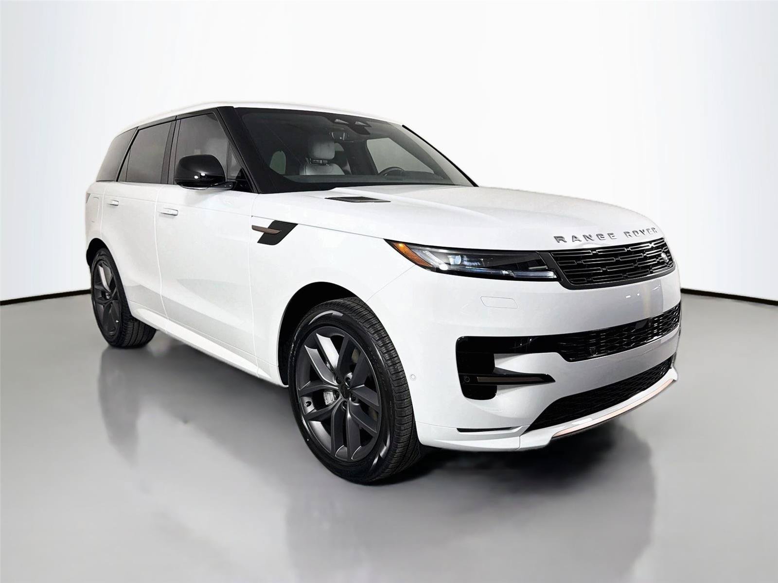 New 2026 Land Rover Range Rover Sport Dynamic SE AWD/4WD image 3