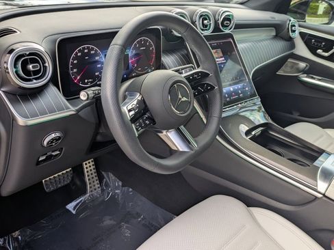 Used 2023 Mercedes-Benz GLC 300 image 10