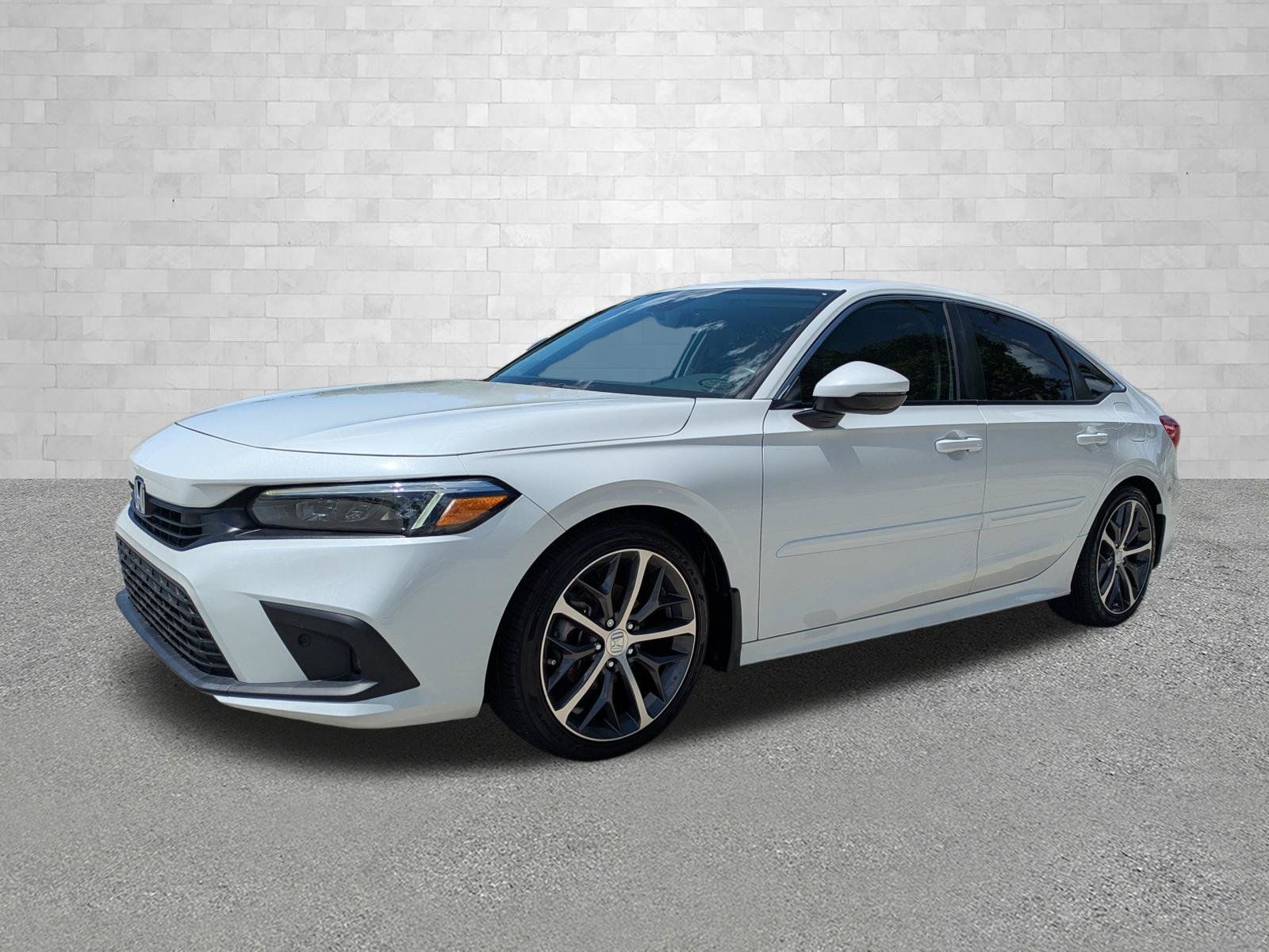 Used 2023 Honda Civic Touring image 5