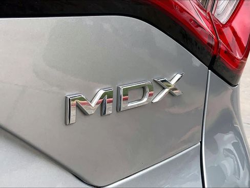 Used 2024 Acura MDX FWD image 9