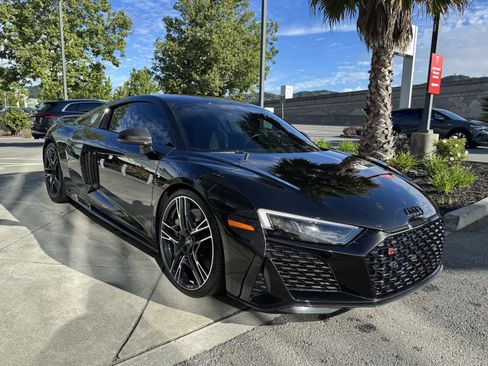 Used 2020 Audi R8 V10 performance image 3