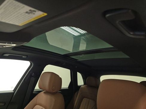 Used 2023 Audi Q5 2.0T Premium w/ Convenience Package image 15