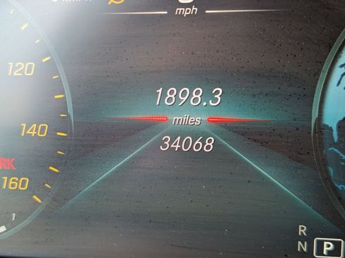 Used 2022 Mercedes-Benz GLC 300 w/ Premium Package Lite image 12