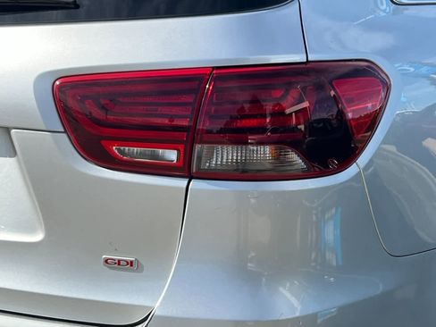 Used 2019 Kia Sorento L image 26