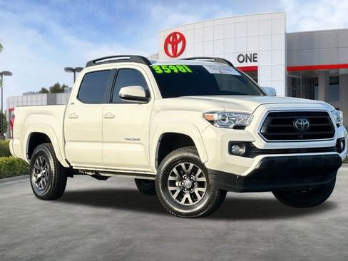 Certified 2021 Toyota Tacoma SR5 image 2