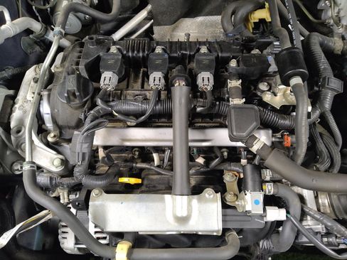 Used 2020 Nissan Kicks SV FWD image 30