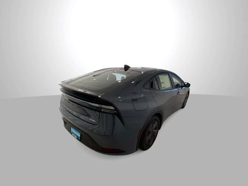 New 2026 Toyota Prius Plug-In Hybrid image 8