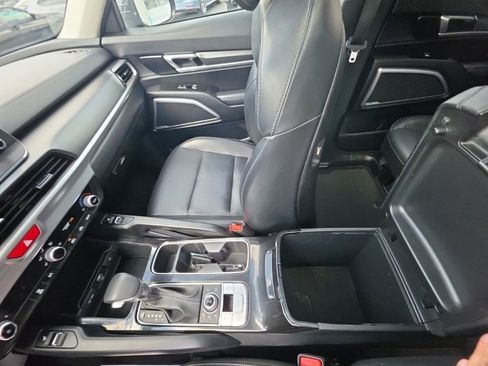 Used 2020 Kia Telluride S AWD/4WD image 23