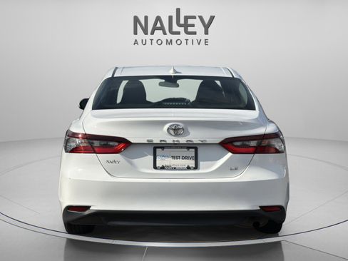 Used 2024 Toyota Camry LE image 5