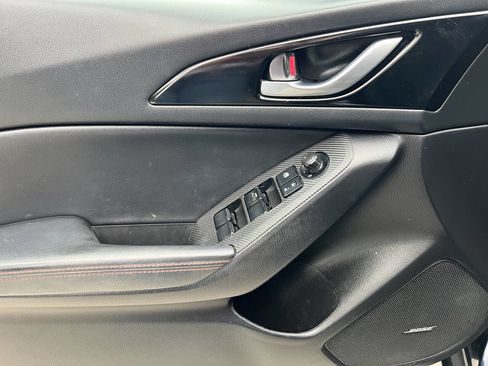 Used 2016 MAZDA MAZDA3 s Touring FWD image 26