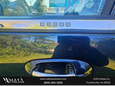 Used 2017 Ford Expedition Limited w/ Equipment Group 301A AWD/4WD image 14