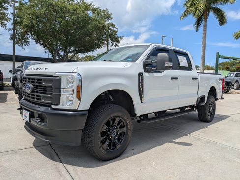Used 2024 Ford F250 XL w/ XL Driver Assist Package AWD/4WD image 7