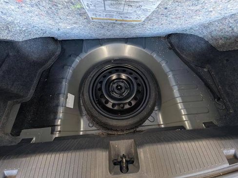 Used 2003 Saturn L-Series L200 FWD image 26