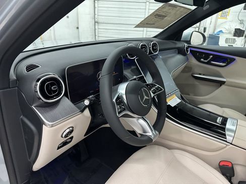 New 2026 Mercedes-Benz GLC 300 image 9