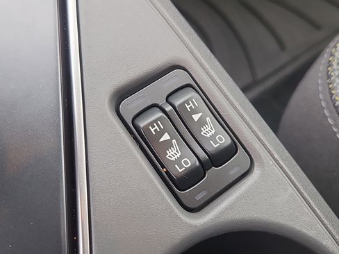 Certified 2024 Subaru Crosstrek 2.0i Premium image 11