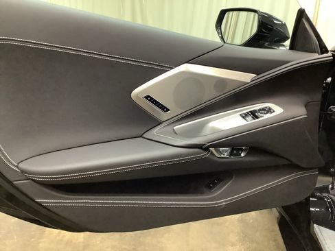 Used 2023 Chevrolet Corvette Stingray Premium Cpe w/ Z51 Performance Package RWD image 11