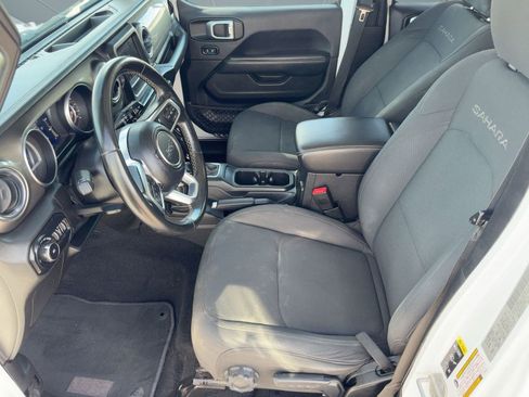Used 2020 Jeep Wrangler Unlimited Sahara image 5