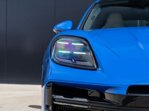 Used 2025 Porsche Panamera GTS image 21