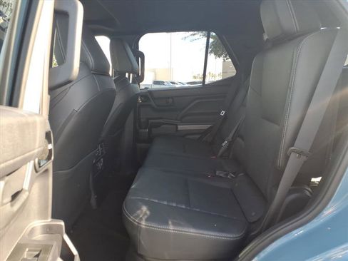 Certified 2025 Toyota 4Runner TRD Off-Road Premium image 10