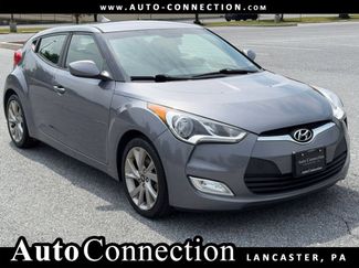 Used 2017 Hyundai Veloster FWD video 1