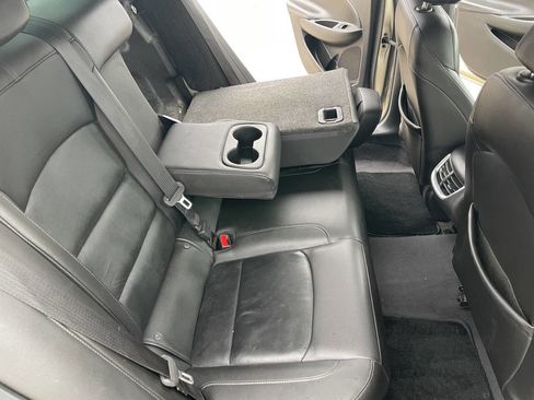 Used 2016 Chevrolet Malibu LT w/ Leather Package FWD image 31