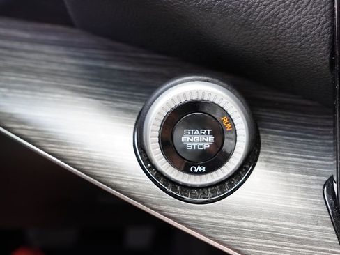 Used 2024 Jeep Wagoneer Series II w/ Flexible Seating Group image 35