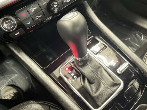 Used 2024 Jeep Compass Limited image 26