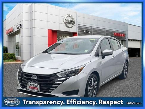 Certified 2025 Nissan Versa SV w/ Trunk Package image 4