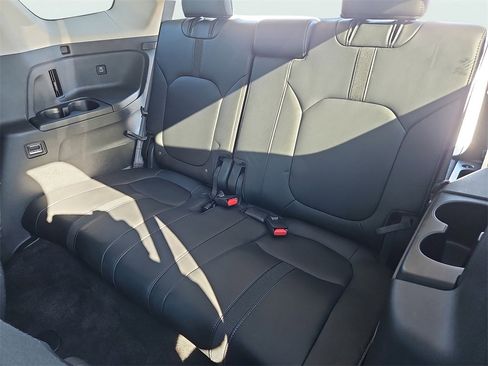 Certified 2023 Honda Pilot EX-L image 32