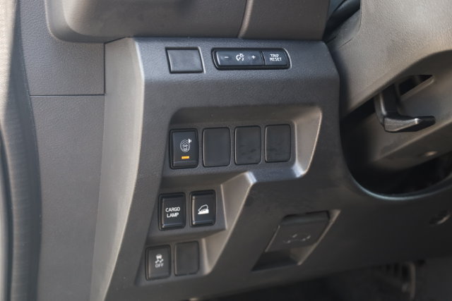 Used 2025 Nissan Frontier S AWD/4WD image 12