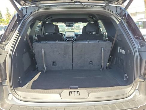 Used 2026 Ford Explorer ST-Line w/ ST-Line Street Pack RWD image 21