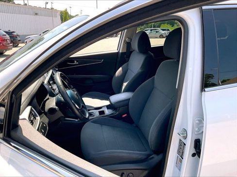 Used 2019 Kia Sorento AWD w/ LX Convenience Package image 10