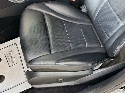 Used 2018 Mercedes-Benz GLC 300 4MATIC image 20