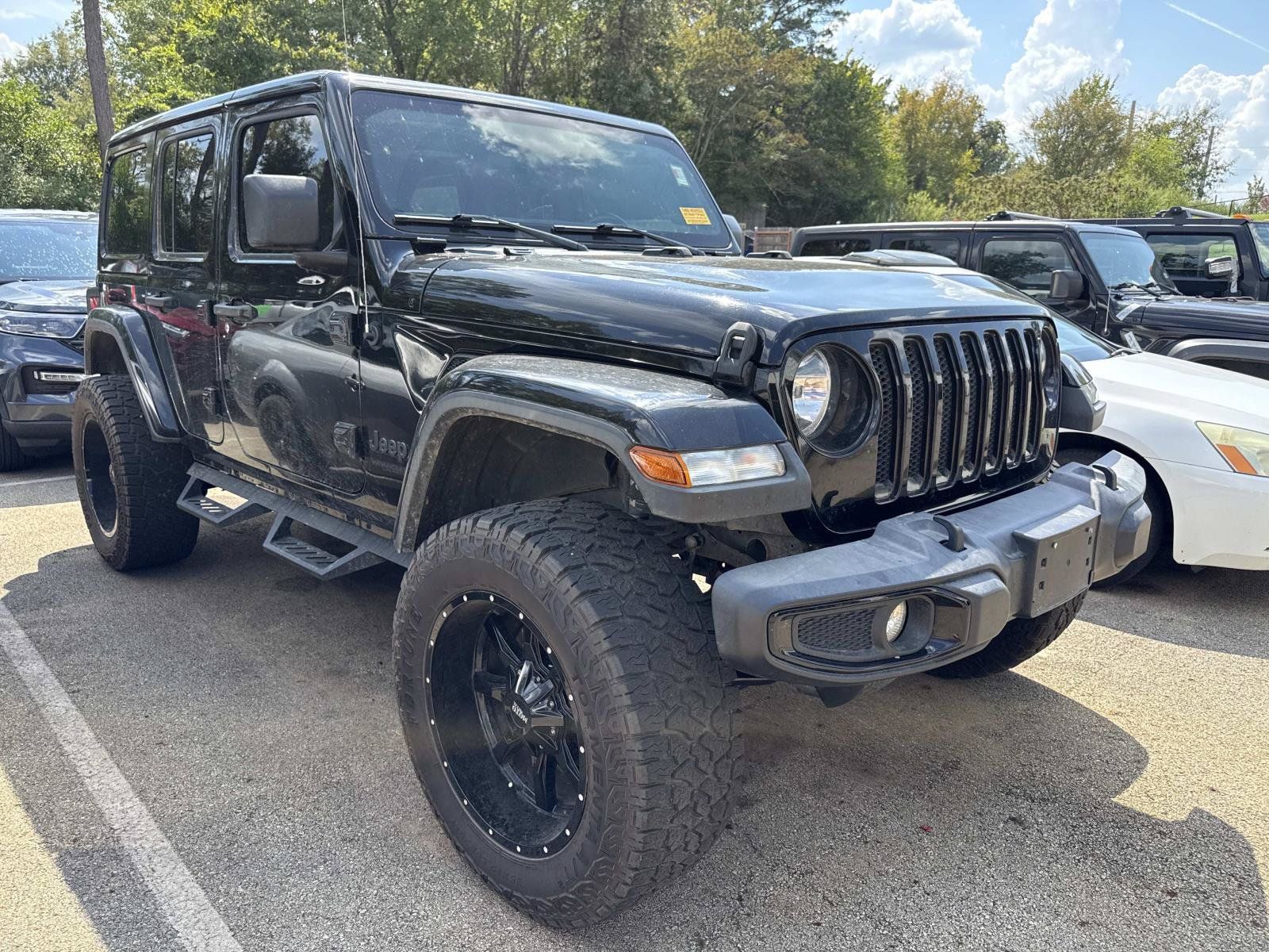 Used 2021 Jeep Wrangler Unlimited Sahara AWD/4WD image 1
