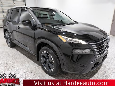 Used 2025 Nissan Rogue SV w/ SV Premium Package FWD image 6