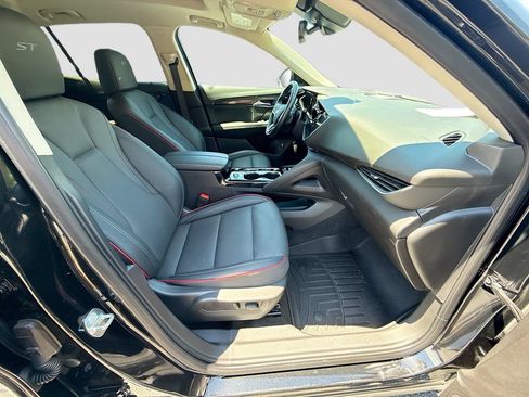 Used 2023 Buick Envision Essence w/ Sport Touring Package AWD/4WD image 31
