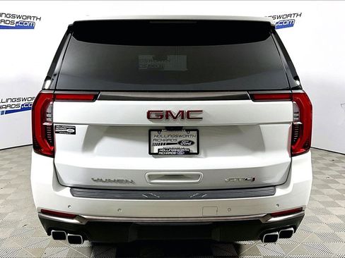 Used 2025 GMC Yukon AT4 Ultimate image 4