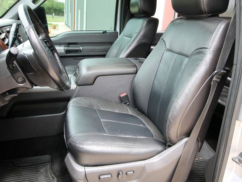 Used 2012 Ford F250 Lariat w/ Lariat Ultimate Pkg image 24