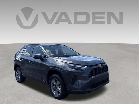 Used 2024 Toyota RAV4 XLE FWD image 1
