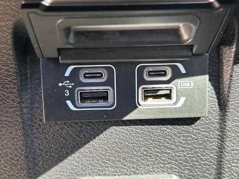 Used 2019 Jeep Wrangler Unlimited Rubicon image 21