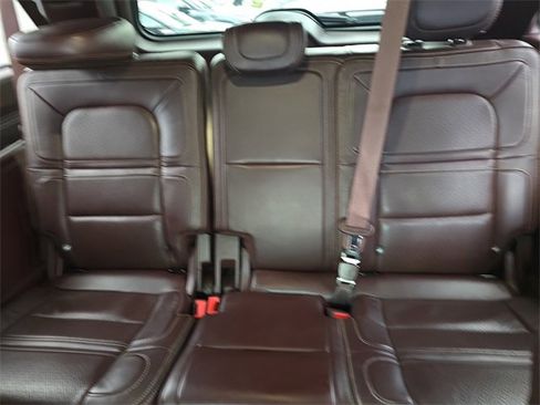 Used 2018 Lincoln Navigator L Black Label image 13