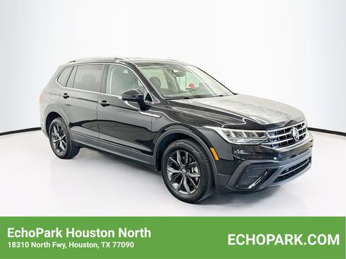 Used 2023 Volkswagen Tiguan SE FWD image 1