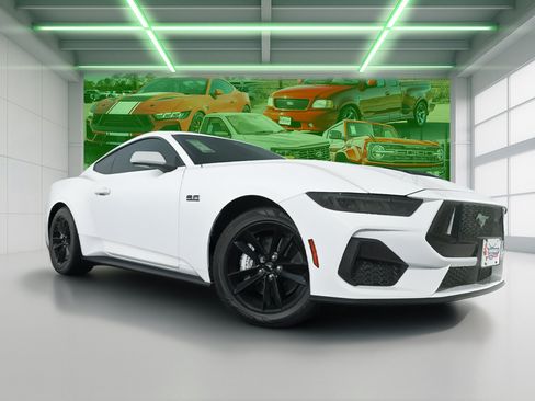 New 2026 Ford Mustang GT RWD image 1