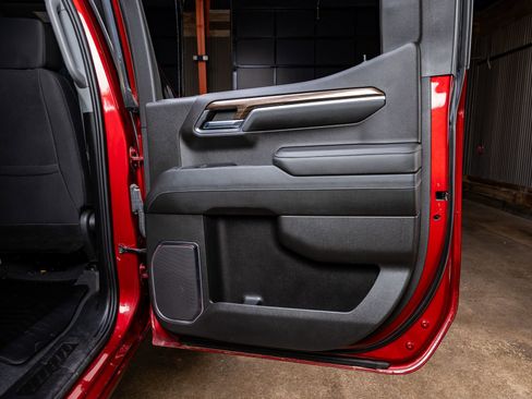 Used 2022 Chevrolet Silverado 1500 RST image 36