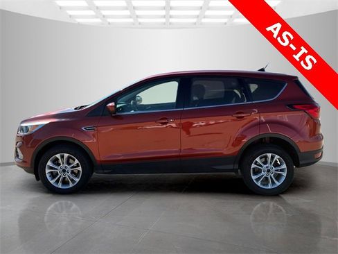 Used 2019 Ford Escape SE image 7