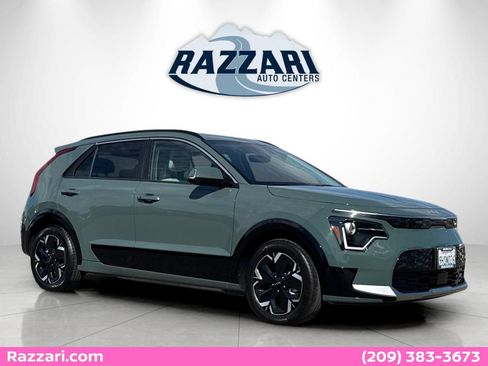 Used 2023 Kia Niro Wind FWD image 1